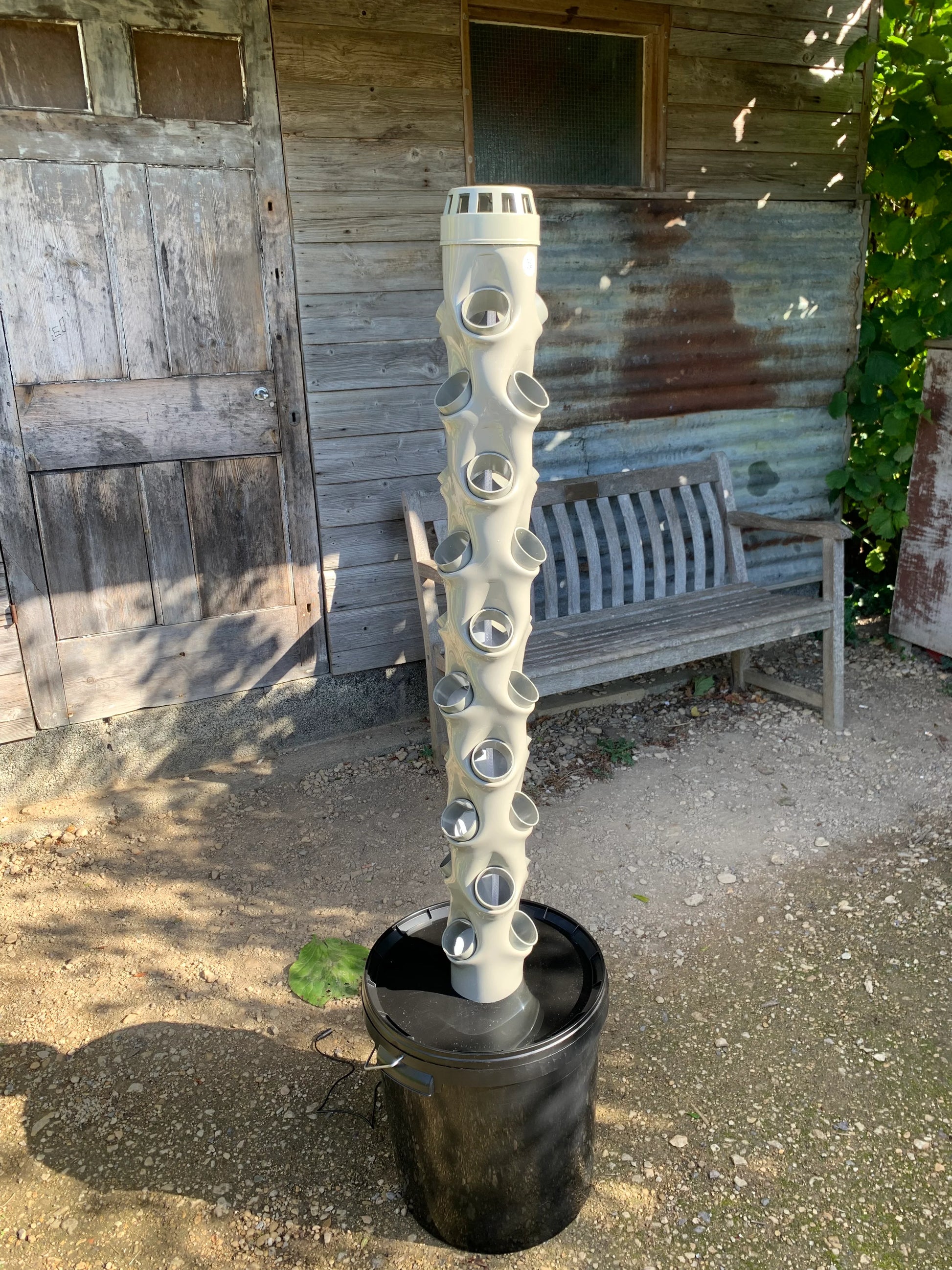 Vertical Hydroponic Tower Self-Watering Growing System (for 30 plants, choice of colours) Vertical Horizon Hydroponics